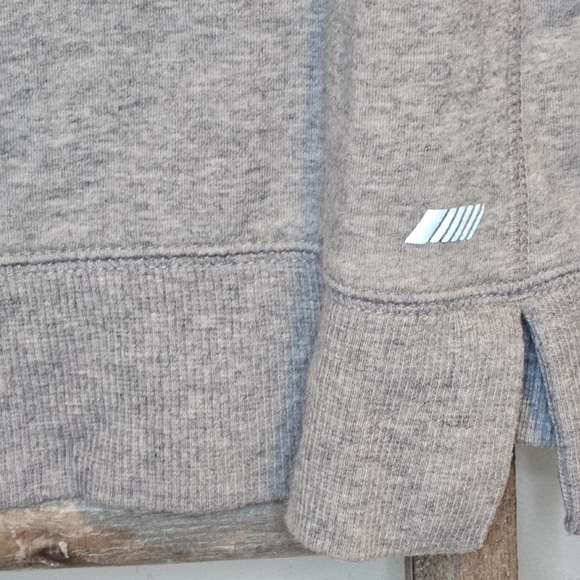 ⭐️40% Off⭐️ Amazon Essentials Heather Grey Cowl Neck Pullover - Picture 6 of 9